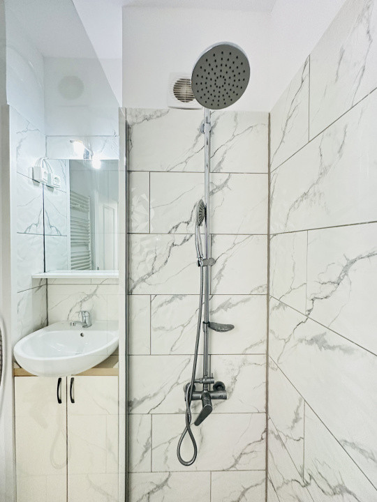 Prima inchiriere - Studio modern, vedere superbă spre oras | Com 0%