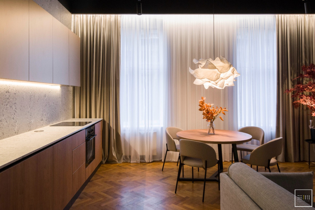 Historic charm meets modern design – 3-room apartment in Sinaia