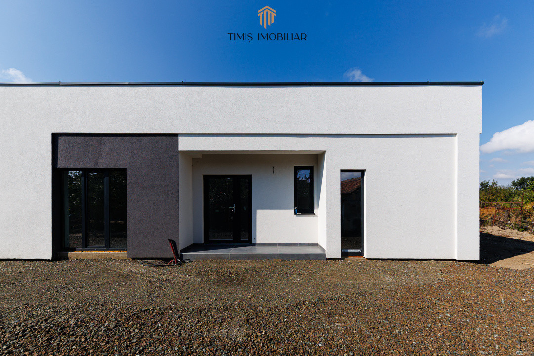 Casă noua cu 3 camere, parter, în Remetea Mare - Central