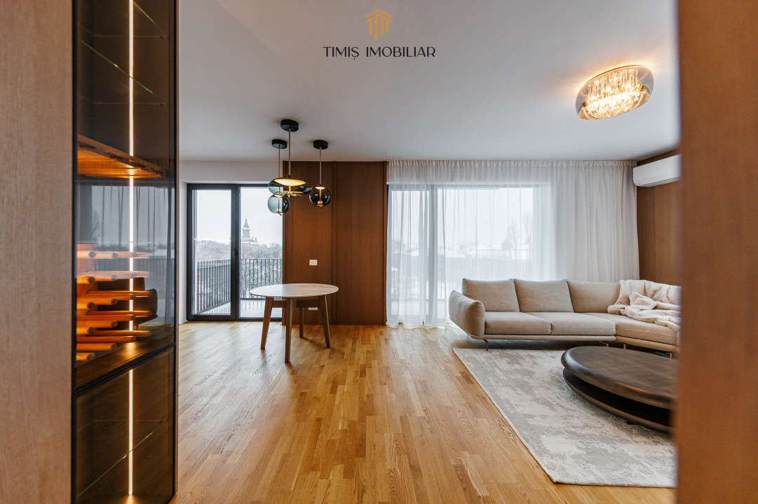 Exclusive Riverside Apartment with Panoramic Views in Paltim