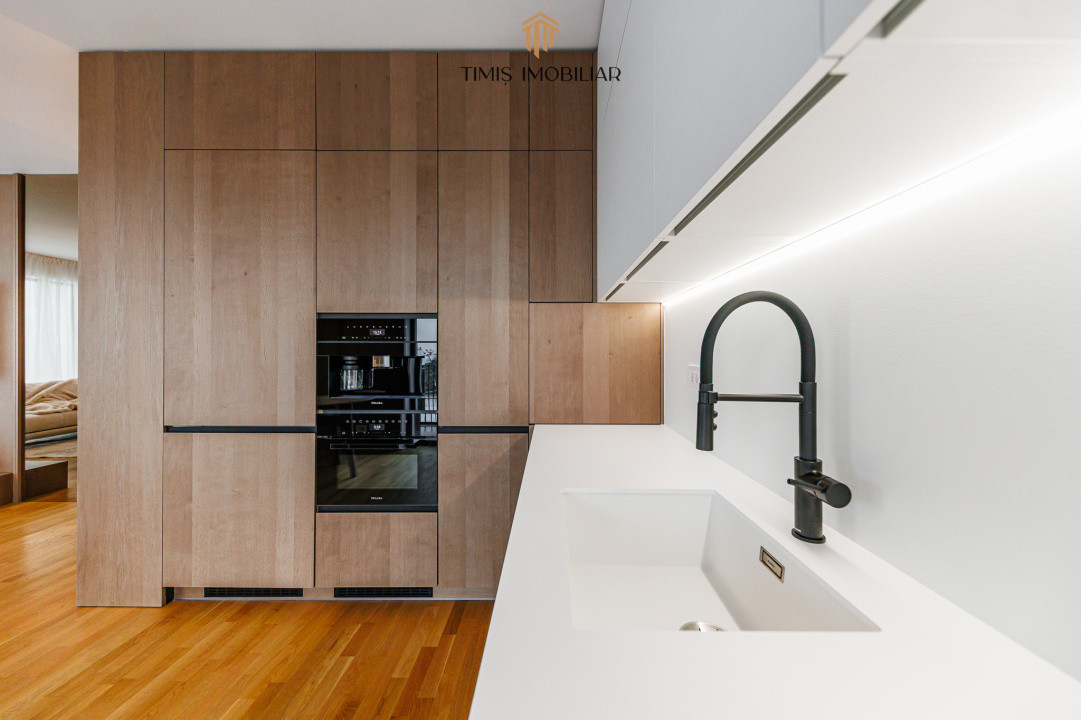 Exclusive Riverside Apartment with Panoramic Views in Paltim