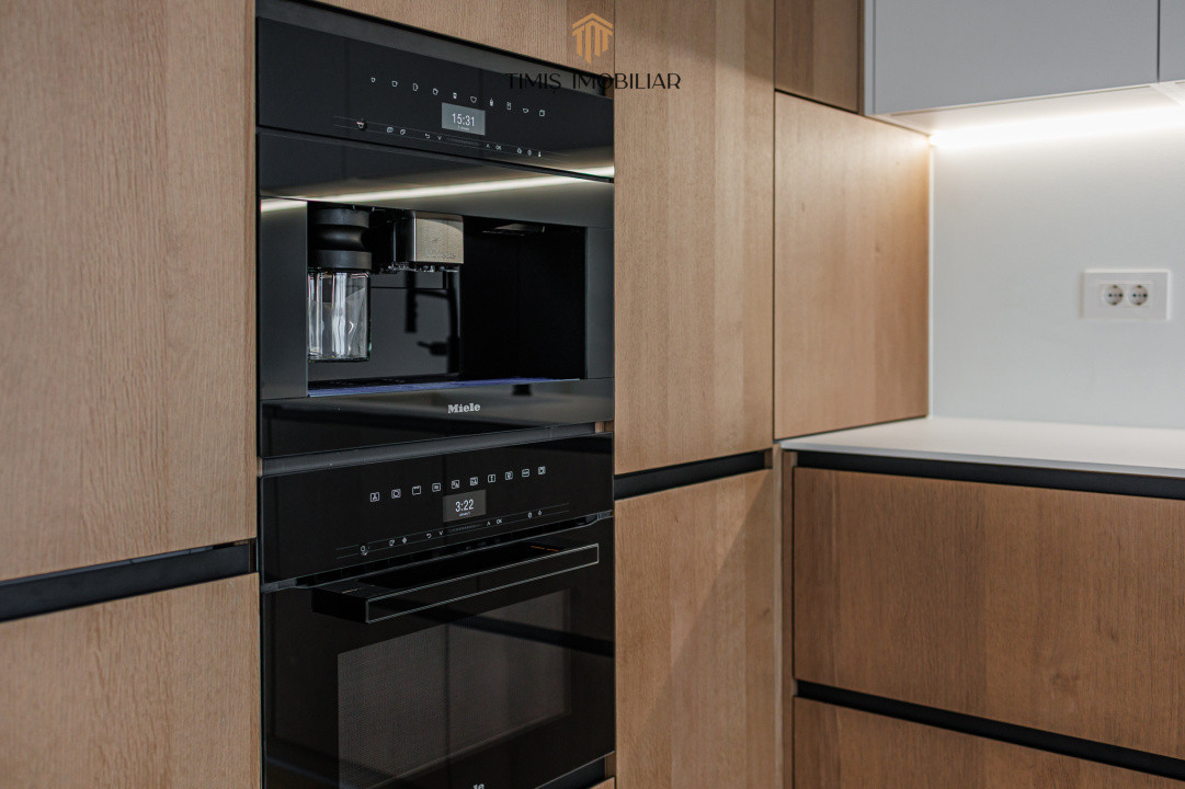 Exclusive Riverside Apartment with Panoramic Views in Paltim