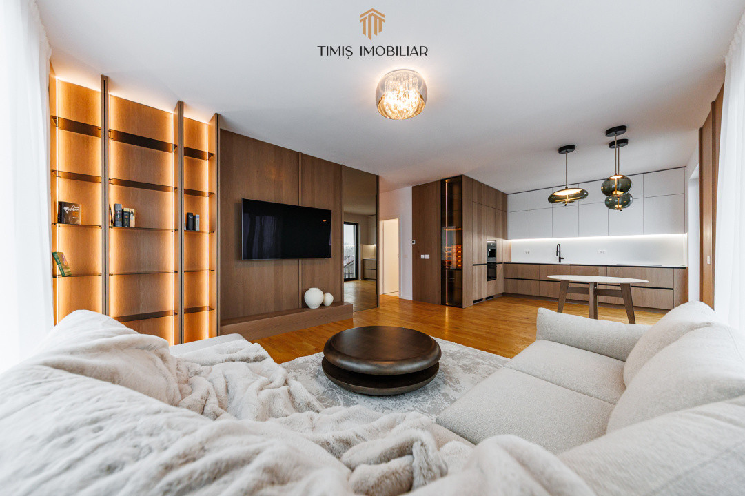 Exclusive Riverside Apartment with Panoramic Views in Paltim