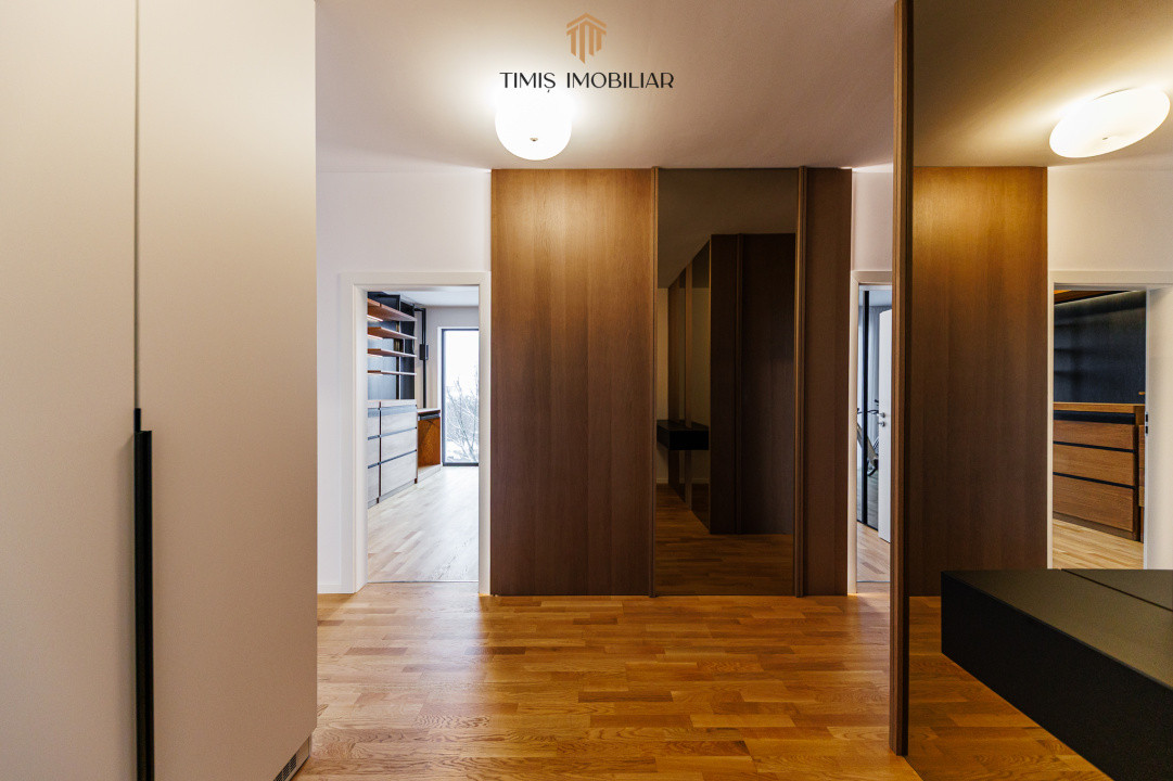 Exclusive Riverside Apartment with Panoramic Views in Paltim