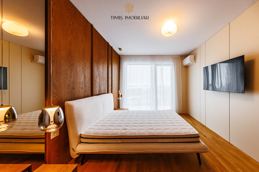 Exclusive Riverside Apartment with Panoramic Views in Paltim