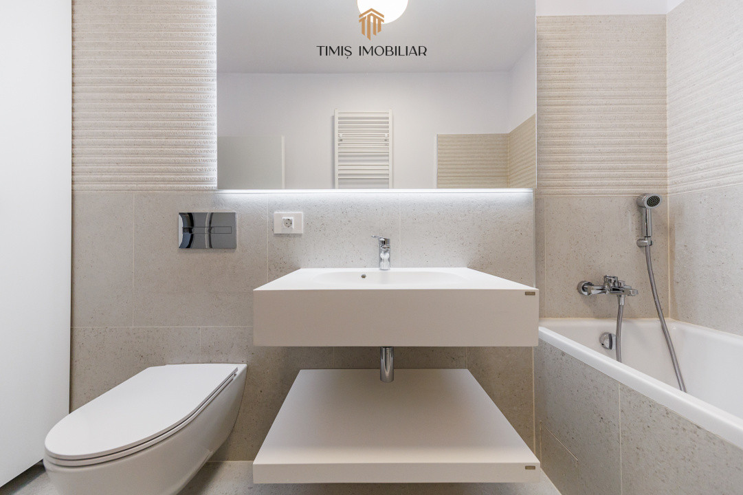 Exclusive Riverside Apartment with Panoramic Views in Paltim