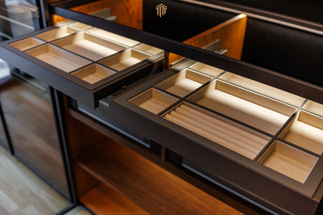 Exclusive Riverside Apartment with Panoramic Views in Paltim