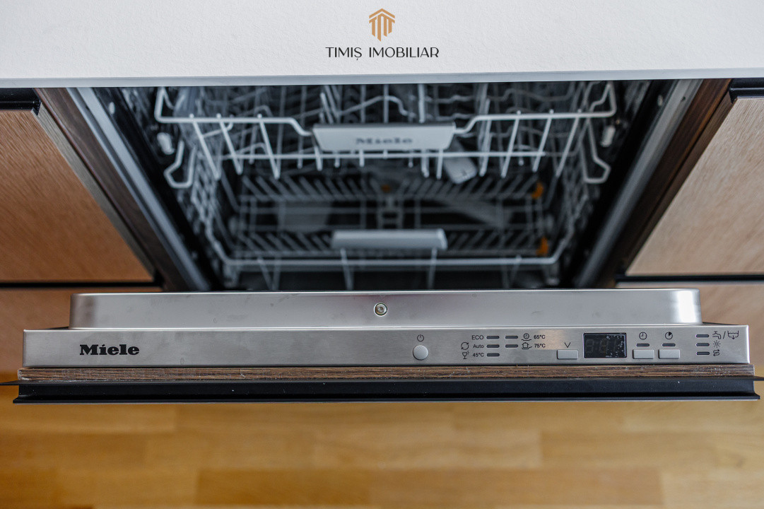 Exclusive Riverside Apartment with Panoramic Views in Paltim