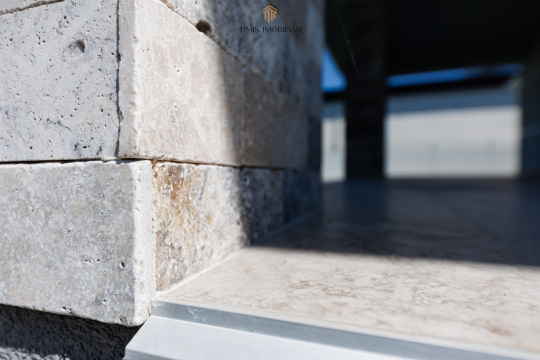 Casă individuală | 4 dormitoare, garaj și teren de 1.000 mp | Com 0%