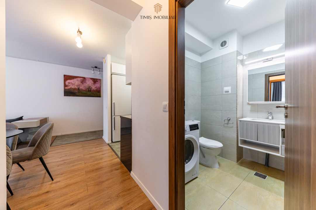 Apartament cu curte proprie și 2 parcări, de închiriat în Adora Forest