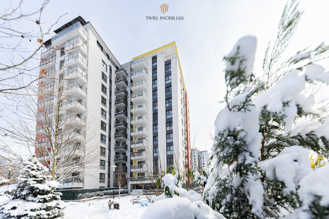 Apartament cu curte proprie și 2 parcări, de închiriat în Adora Forest