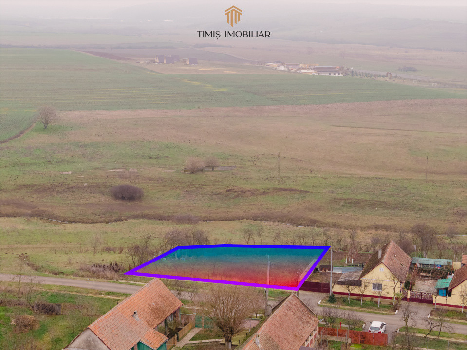 Teren Ianova 1200 mp, vatra satului | asfalt, utilitati | Comision 0%