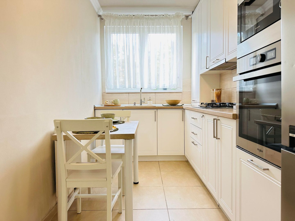 Apartament cochet | Adora Forest | Dressing & Bucatarie inchisa