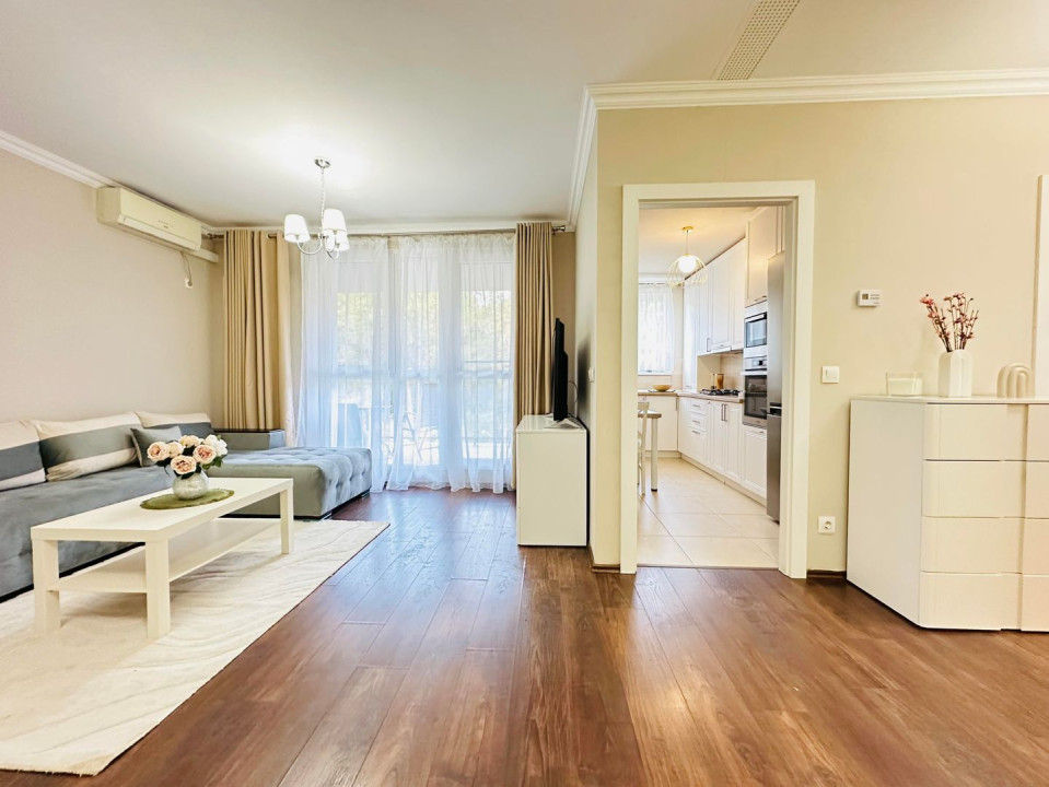 Apartament cochet | Adora Forest | Dressing & Bucatarie inchisa