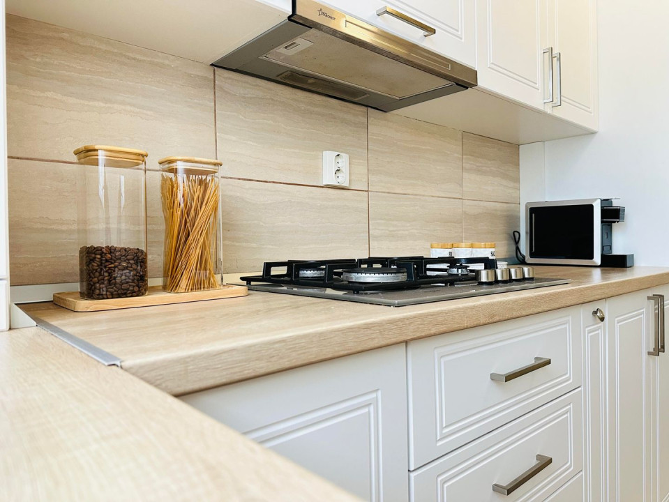 Apartament cochet | Adora Forest | Dressing & Bucatarie inchisa