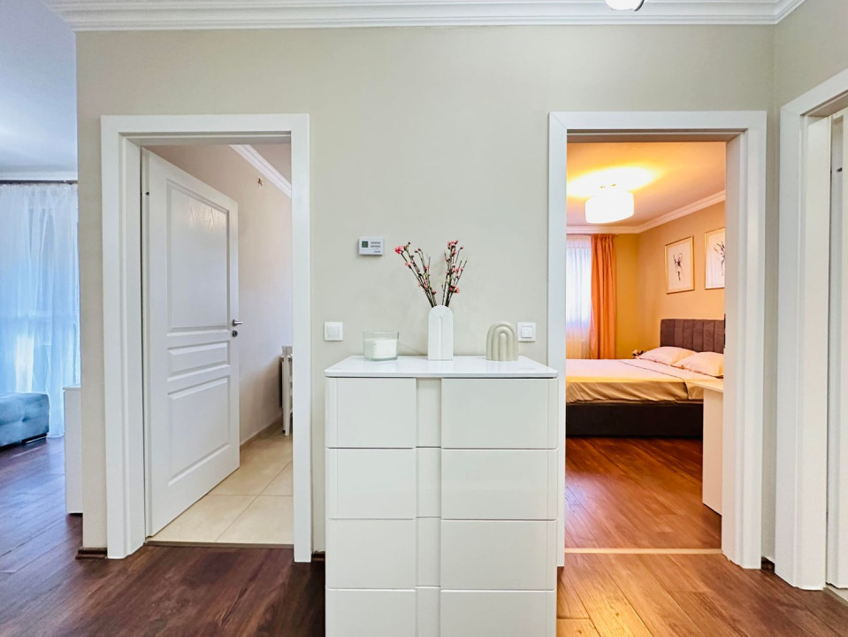 Apartament cochet | Adora Forest | Dressing & Bucatarie inchisa