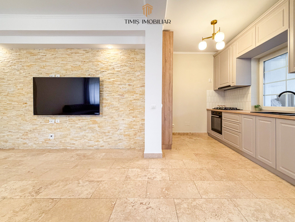 Casă de închiriat în Dumbrăvița – 4 dormitoare, 2 băi, Pădure