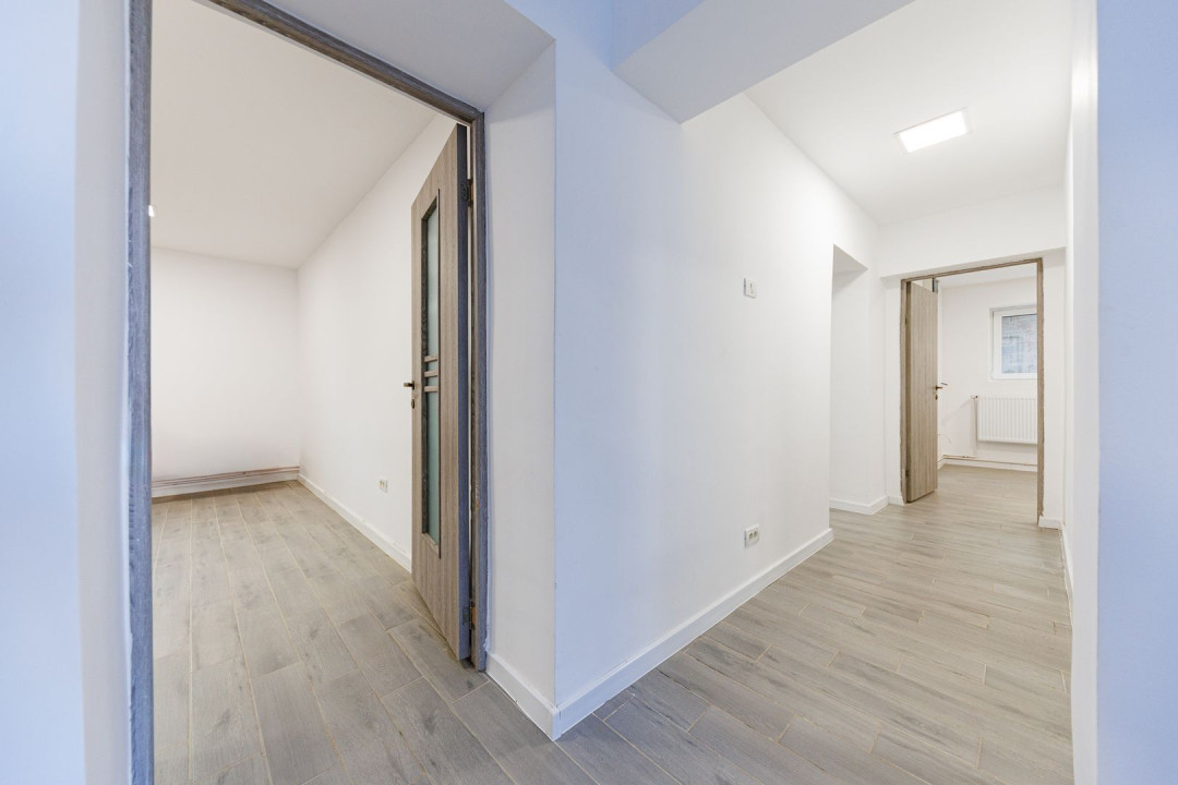 Casa Individuala pentru Birouri - Parcare Privata & Recent modernizata