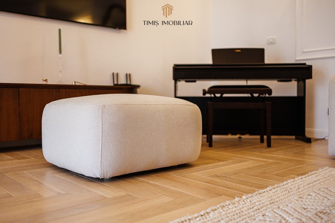 Casă unică pe stradă privată | Piscina & 730 mp teren – Dumbrăvița