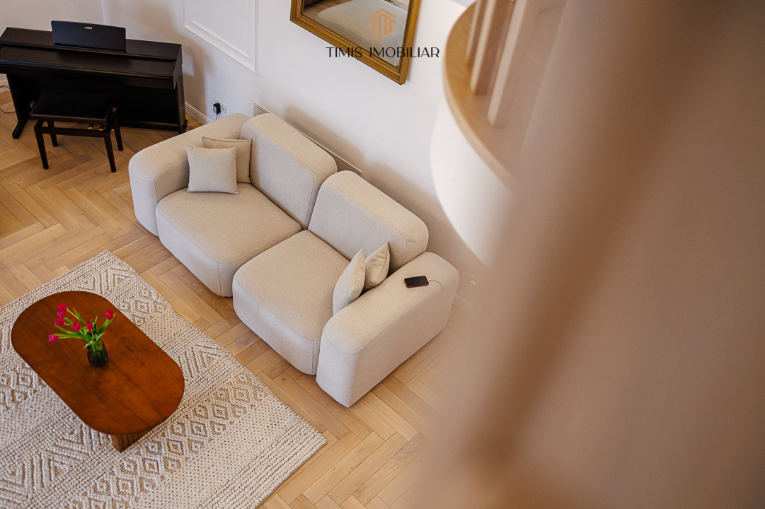 Casă unică pe stradă privată | Piscina & 730 mp teren – Dumbrăvița