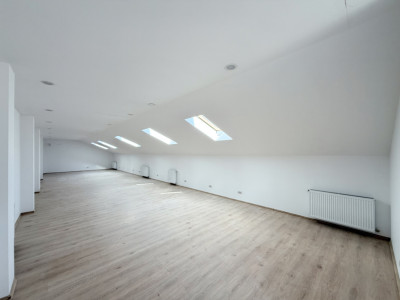 Spatiu birouri 110 mp | Grup sanitar&Chicineta | Parcare privata - 0%