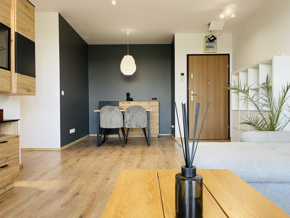 Com 0% - Apartament modern cu terasă mare și vedere WOW spre pădure!