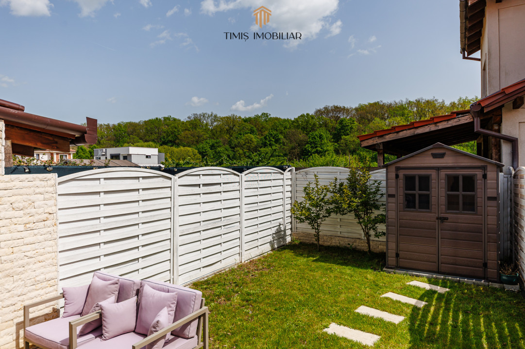 Oferta Inchiriata - Casa primitoare si calda, cu 4 camere, la liziera padurii