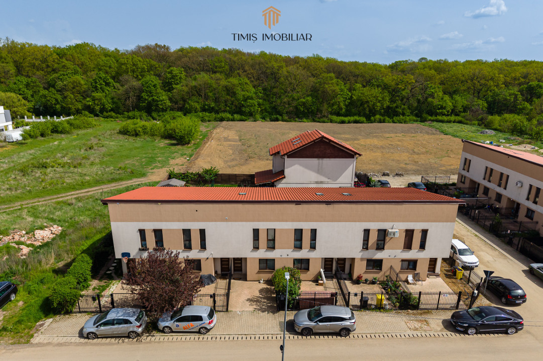 Oferta Inchiriata - Casa primitoare si calda, cu 4 camere, la liziera padurii