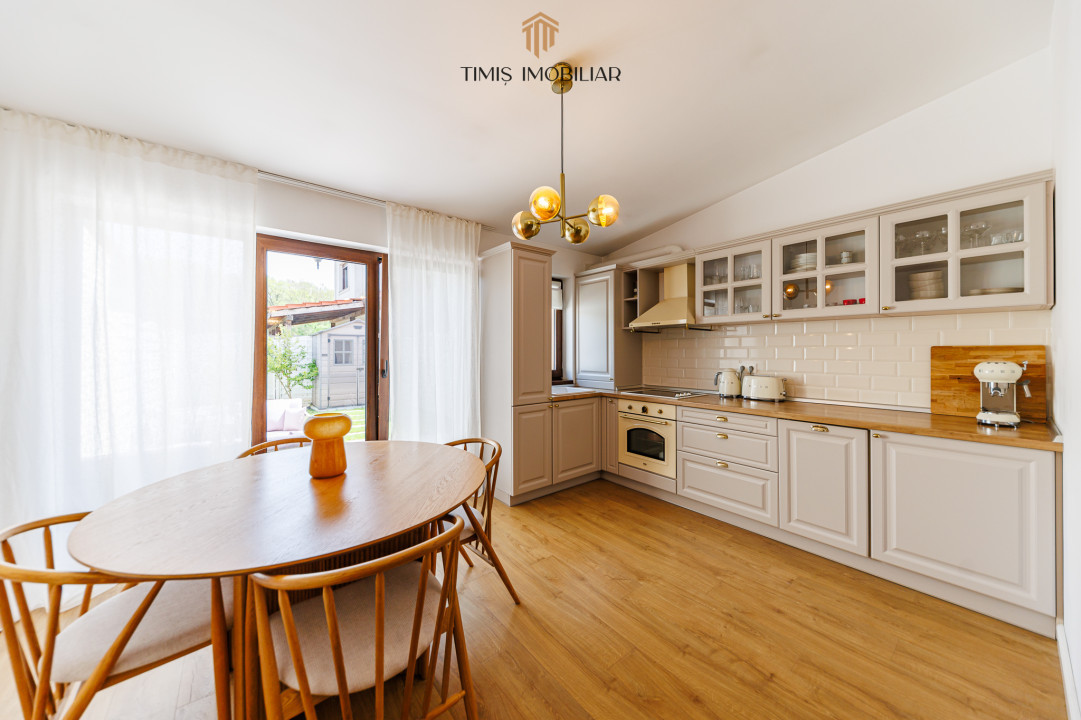 Oferta Inchiriata - Casa primitoare si calda, cu 4 camere, la liziera padurii