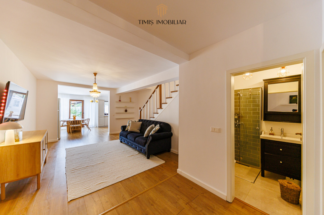 Oferta Inchiriata - Casa primitoare si calda, cu 4 camere, la liziera padurii