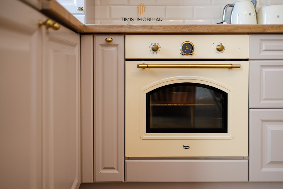 Oferta Inchiriata - Casa primitoare si calda, cu 4 camere, la liziera padurii