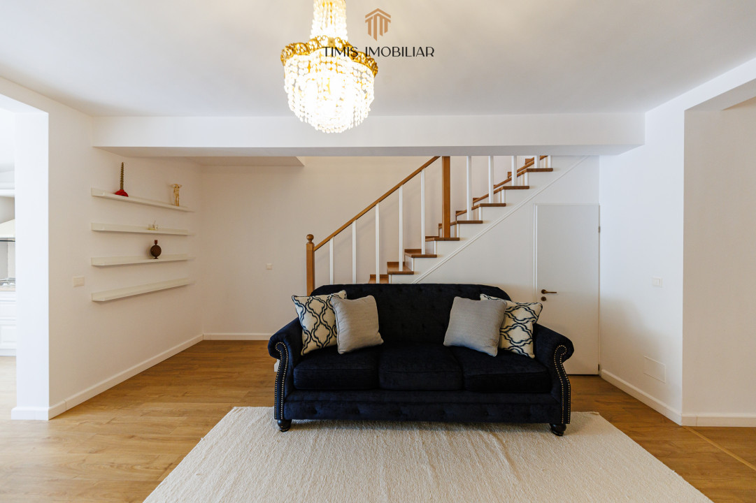 Oferta Inchiriata - Casa primitoare si calda, cu 4 camere, la liziera padurii