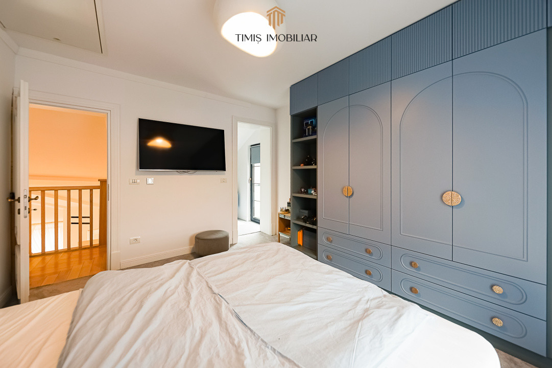 Casă unică pe stradă privată | Piscina & 730 mp teren – Dumbrăvița