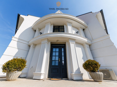 Casă unică pe stradă privată | Piscina & 730 mp teren – Dumbrăvița