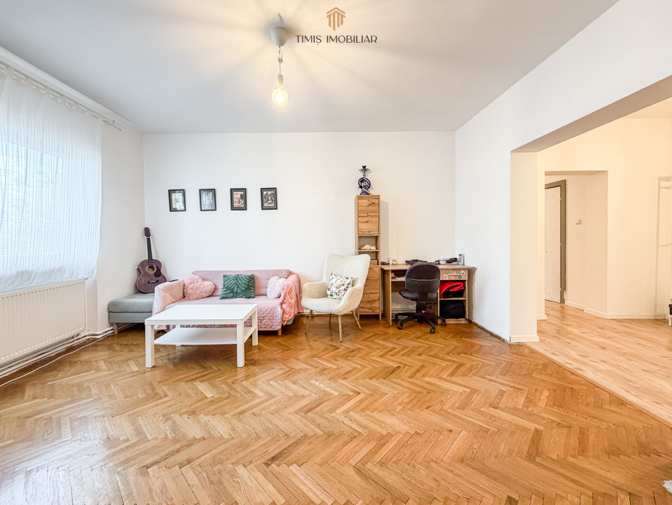 Apartament 5 camere, 125 mp – lângă Drept, Complex Studențesc