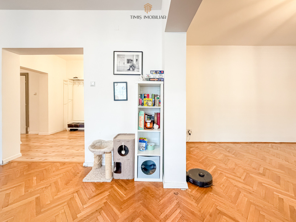 Apartament 5 camere, 125 mp – lângă Drept, Complex Studențesc