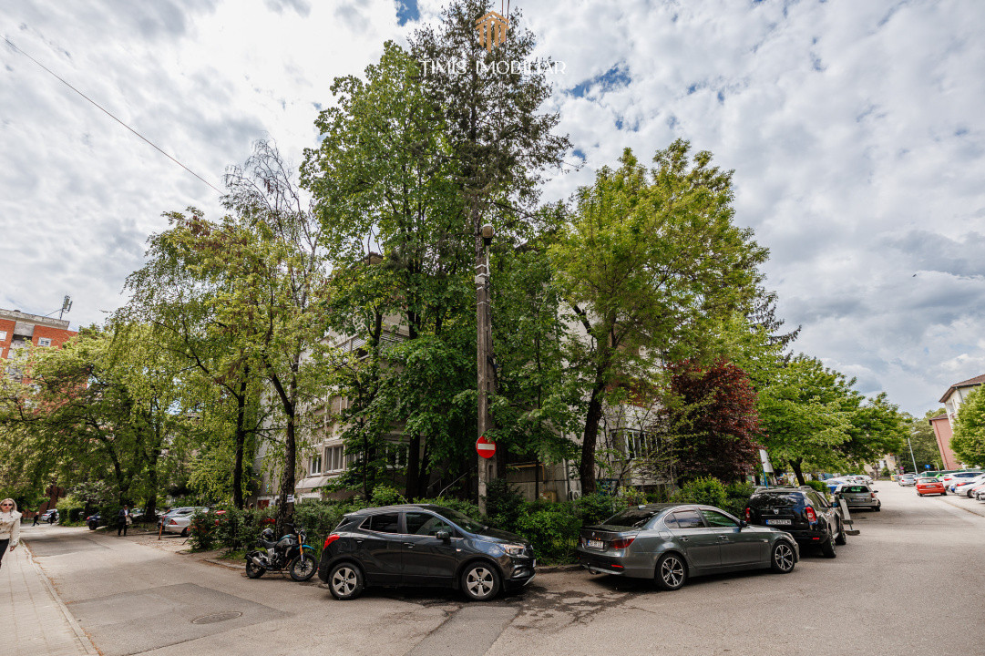 Apartament 5 camere, 125 mp – lângă Drept, Complex Studențesc
