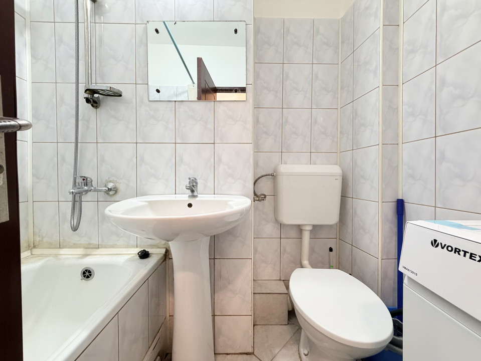 Apartament 3 camere, Sagului - Gimnaziala Nr.2 | Com 0%