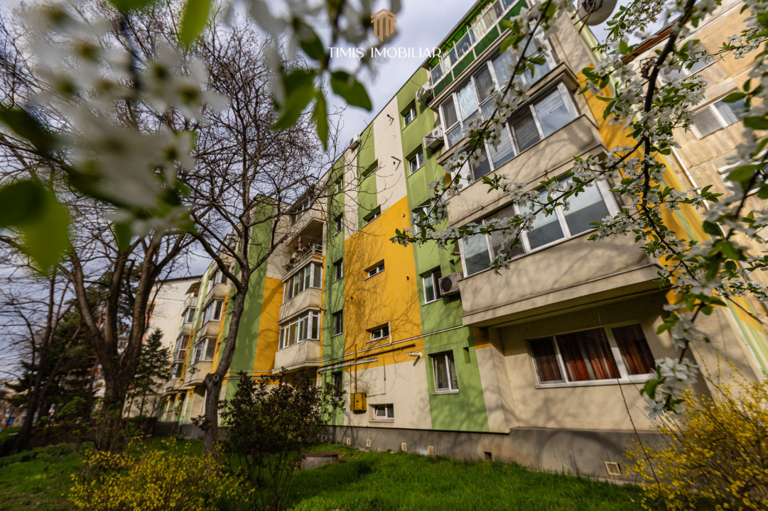 3 camere Girocului, etaj 3, balcon – Cosminului, SUT 65 mp - Com 0%