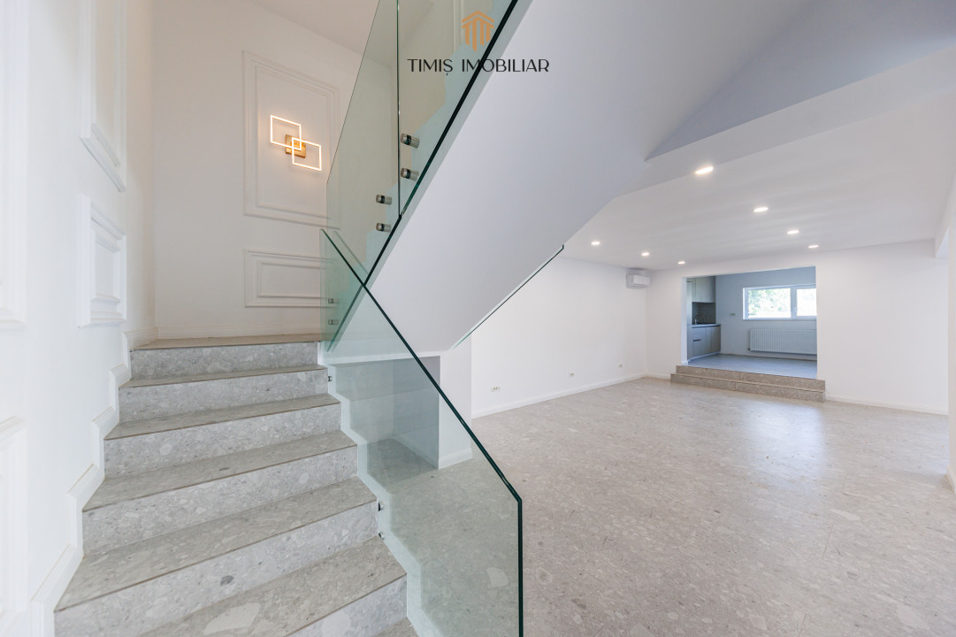 Casa impresionanta, cu finisaje de lux | Suprafata 650 mp, Timisoara