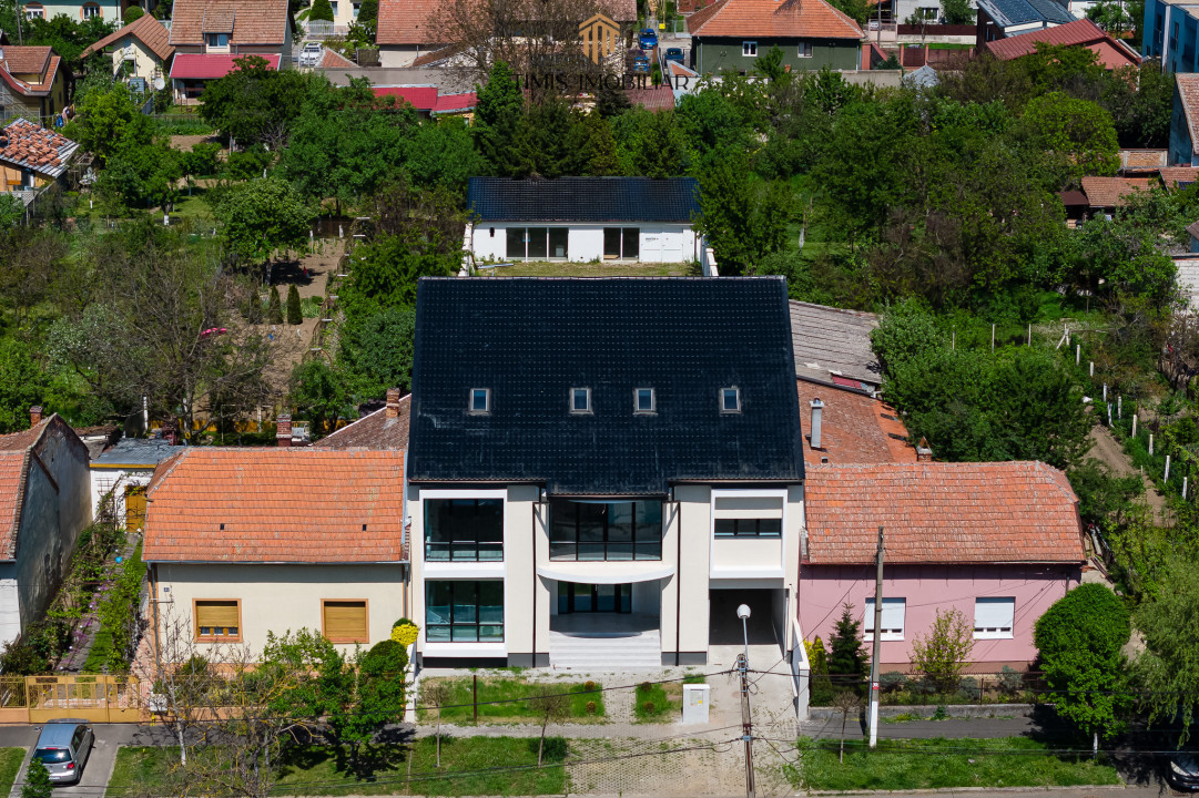 Casa impresionanta, cu finisaje de lux | Suprafata 650 mp, Timisoara